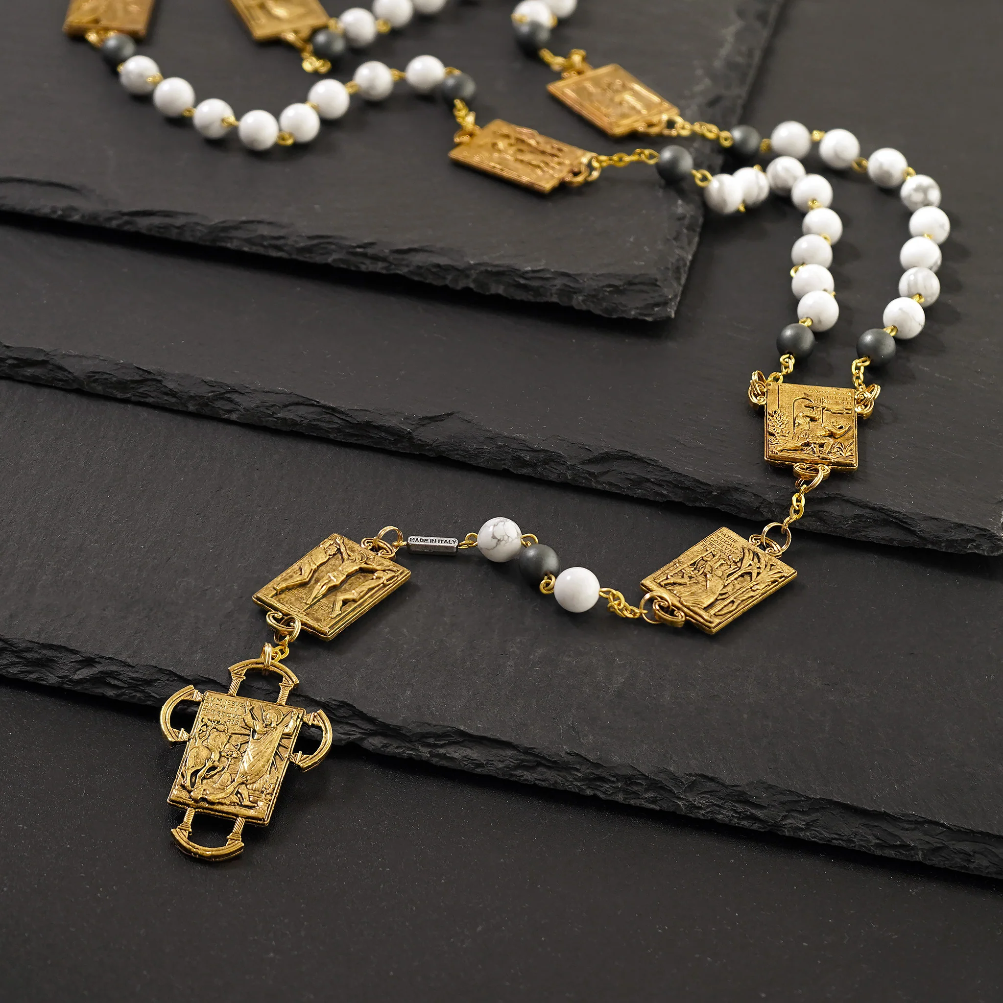 Holy Door Rosary – Ghirelli® Jubilee Edition with 16 Panel Meditations - Image 6